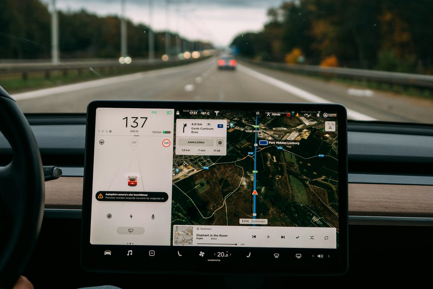 Як працює GPS: атомний час, відстані до супутників і поправки координат